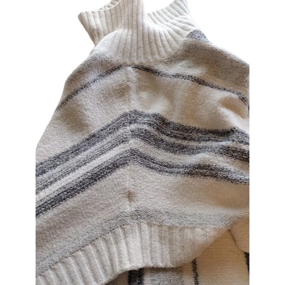 Eddie Bauer Sweater Womens XS Poncho Button Collar - Picture 11 of 12